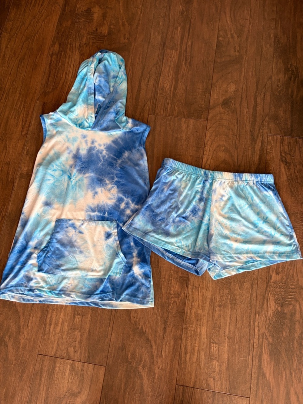 Blue Tie-Dye Sleeveless Hoodie and Shorts Lounge Set